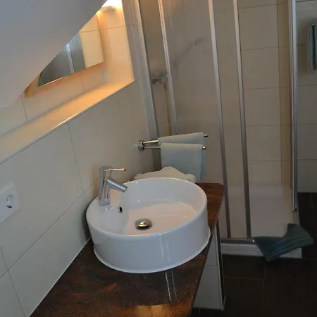 Dachgeschoss * シュレプツィヒ