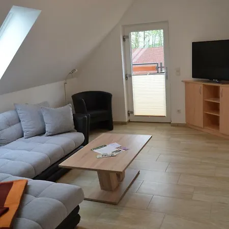 アパート Dachgeschoss シュレプツィヒ