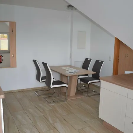 Dachgeschoss シュレプツィヒ